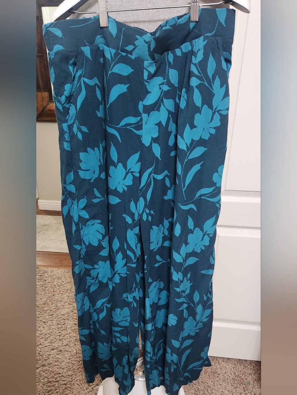 Torrid Challis High Rise Pull On Wide Leg Pant Blue Green Floral 1 / 1X EUC - Picture 4 of 10